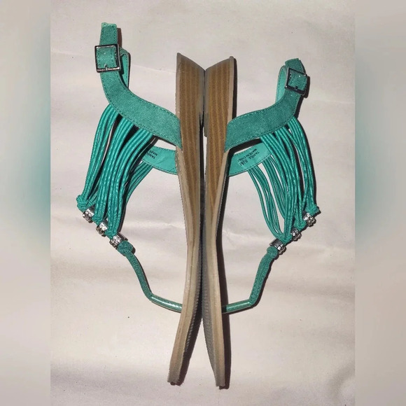 MADDEN GIRL Tangle Green Rhinestone Embellishment Sandals Size 8.5 - Picture 5 of 8